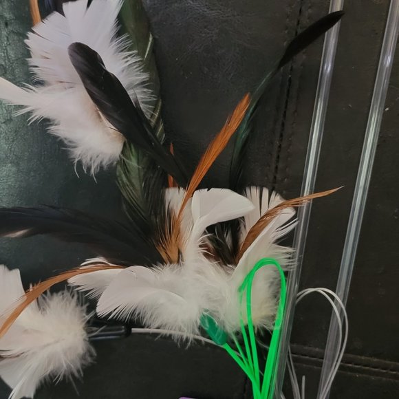Cat Toy Purrfect Feather Toy Wand ...Cats love  New! - Picture 4 of 4